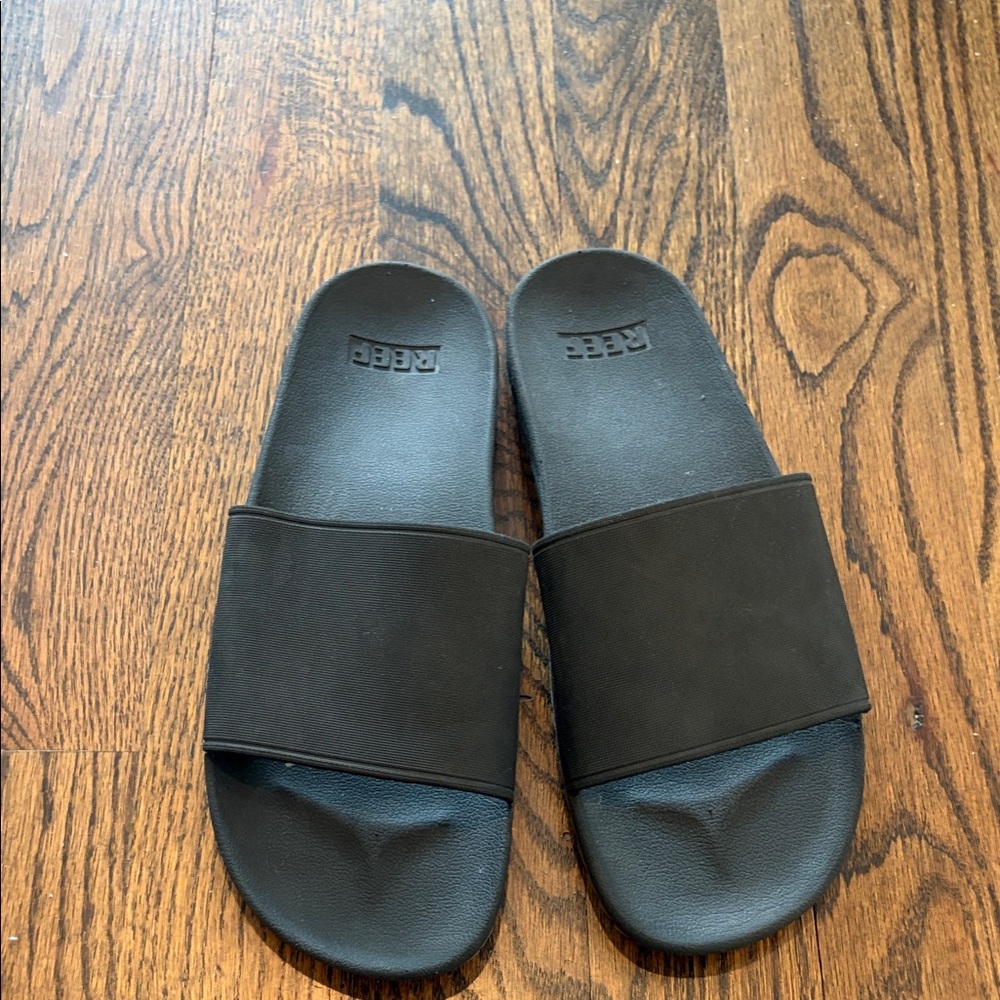 Men’s black Reef Slide Sandals